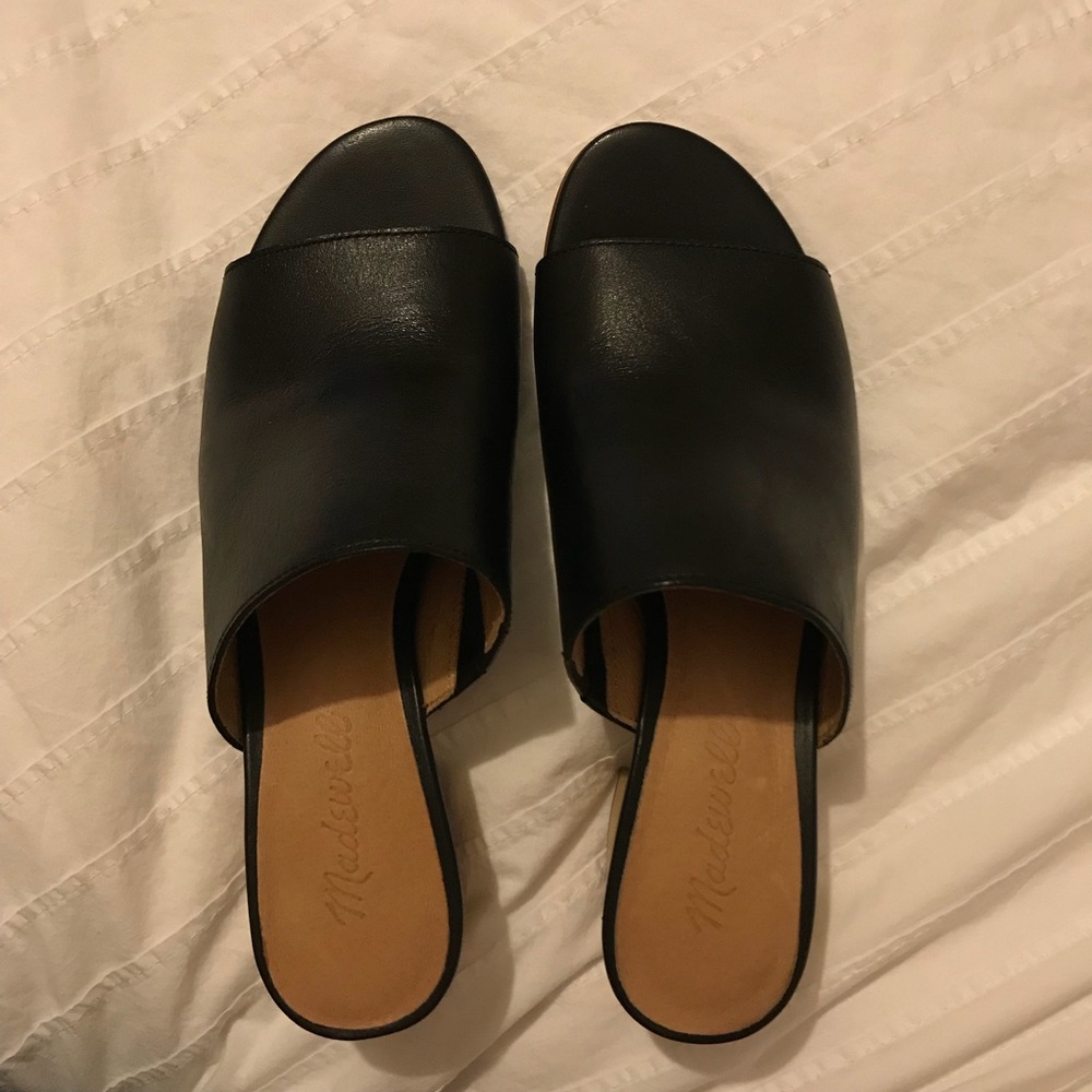 the devon mule sandal